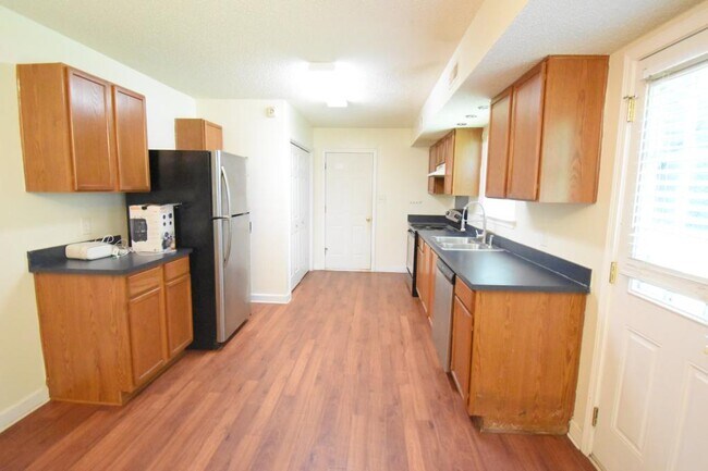 Building Photo - 1431 Olde Justin Pl