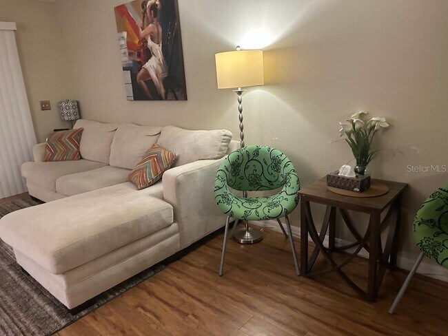 Foto del edificio - 8807 White Sage Loop