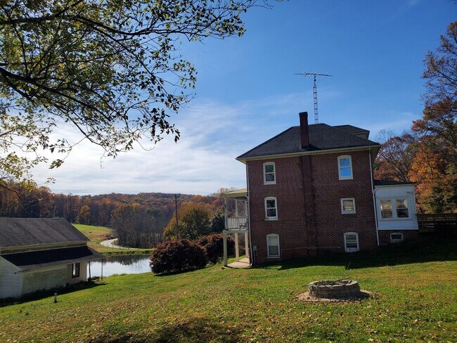 Foto del edificio - 4203 Myers Rd