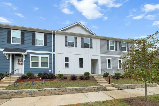 Building Photo - 3063 Spline Cir