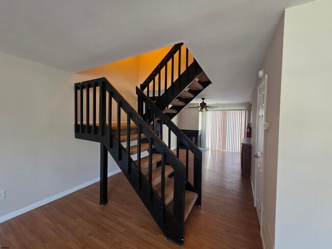 Foto del edificio - 2529 Cottonwood Ct