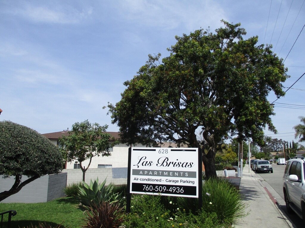 Primary Photo - 628 W California Ave