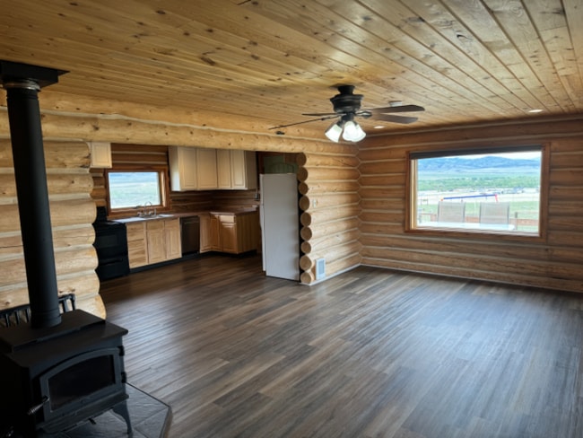 Building Photo - 39 H Ln