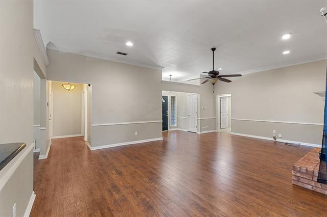 Foto del edificio - 1418 Holley Creek Ln