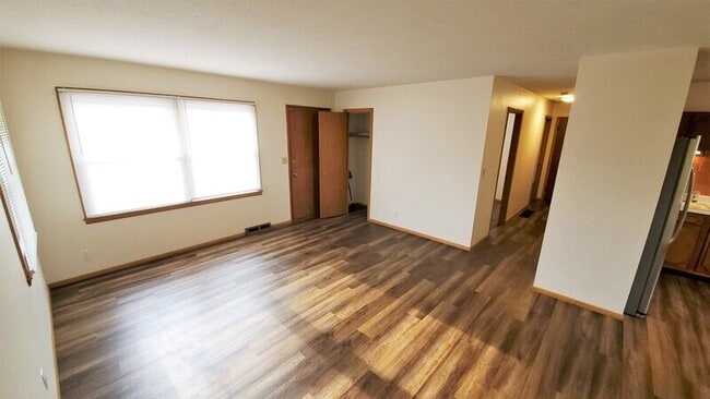 Building Photo - 408 Mayberry Dr NW