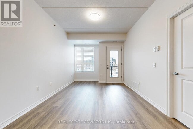 Building Photo - 630 Sauve St