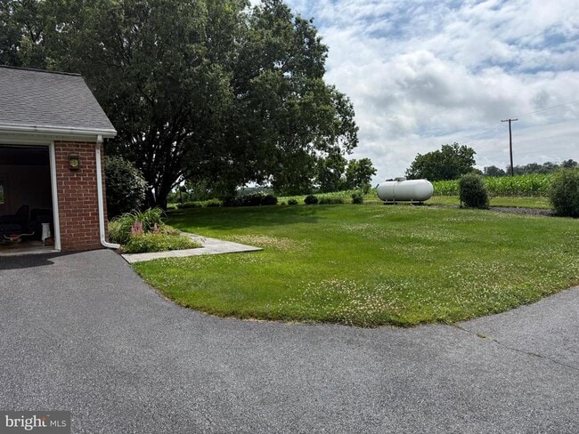 Building Photo - 5293 Roller Rd