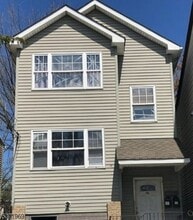 Building Photo - 76 Arch St