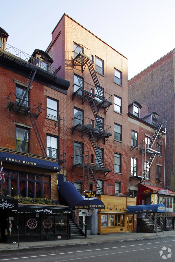 Foto del edificio - 147 Bleecker St