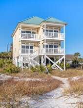 Building Photo - 17609 Front Beach Rd