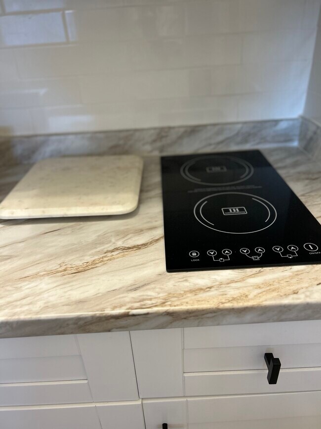 Induction burners - 4771 SW 7th St