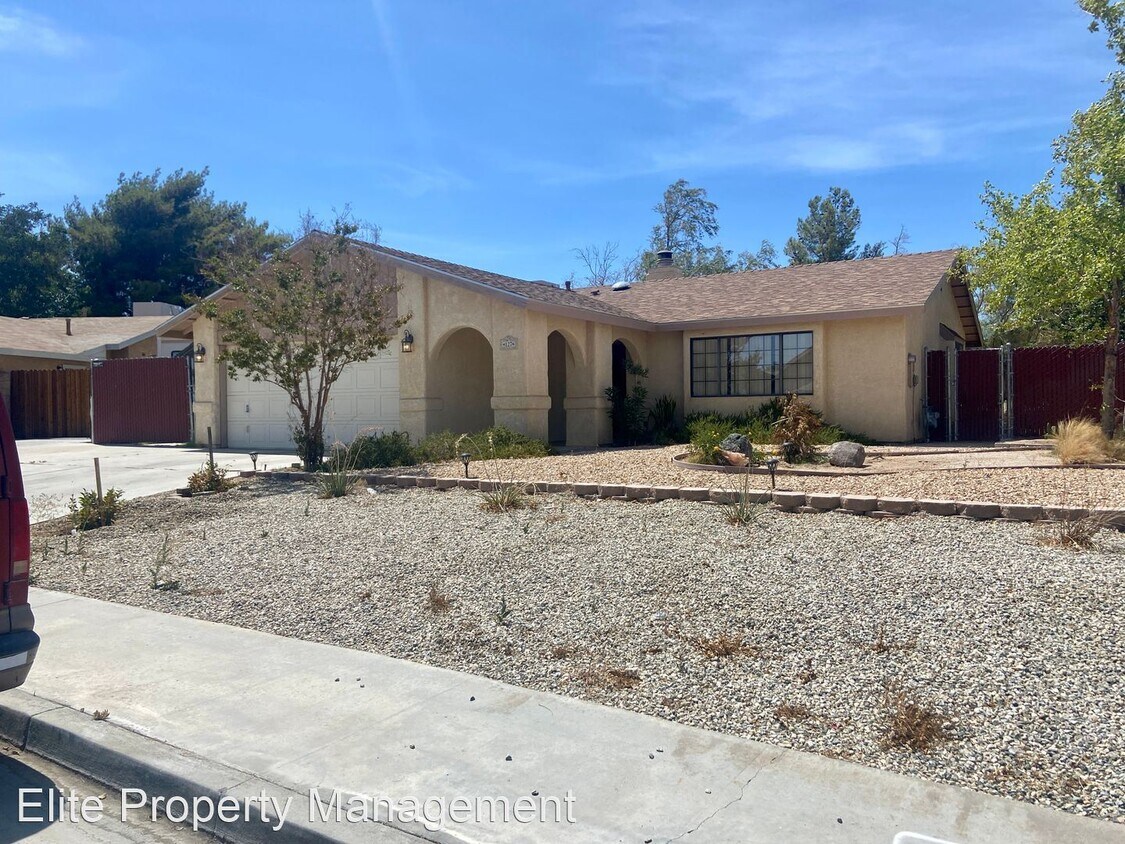 Primary Photo - 3 br, 2 bath House - 127 N Gwen Dr