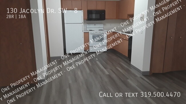 Building Photo - 130 Jacolyn Dr SW