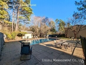 Building Photo - 124 Orleans Oaks Ln