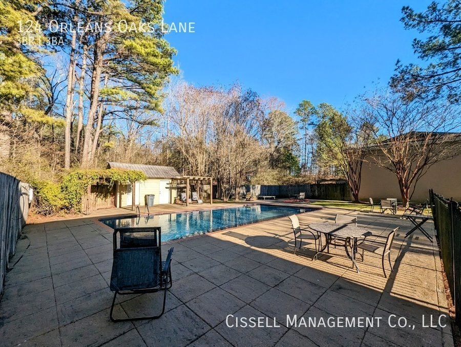 Photo - 124 Orleans Oaks Lane