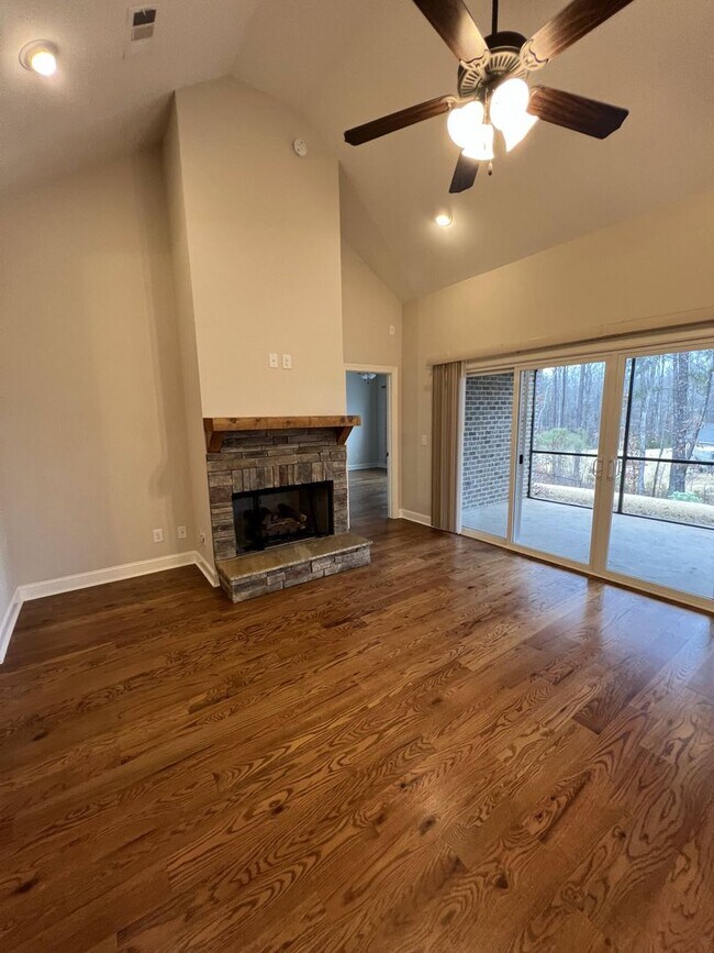 Building Photo - 2682 Sophia Ct