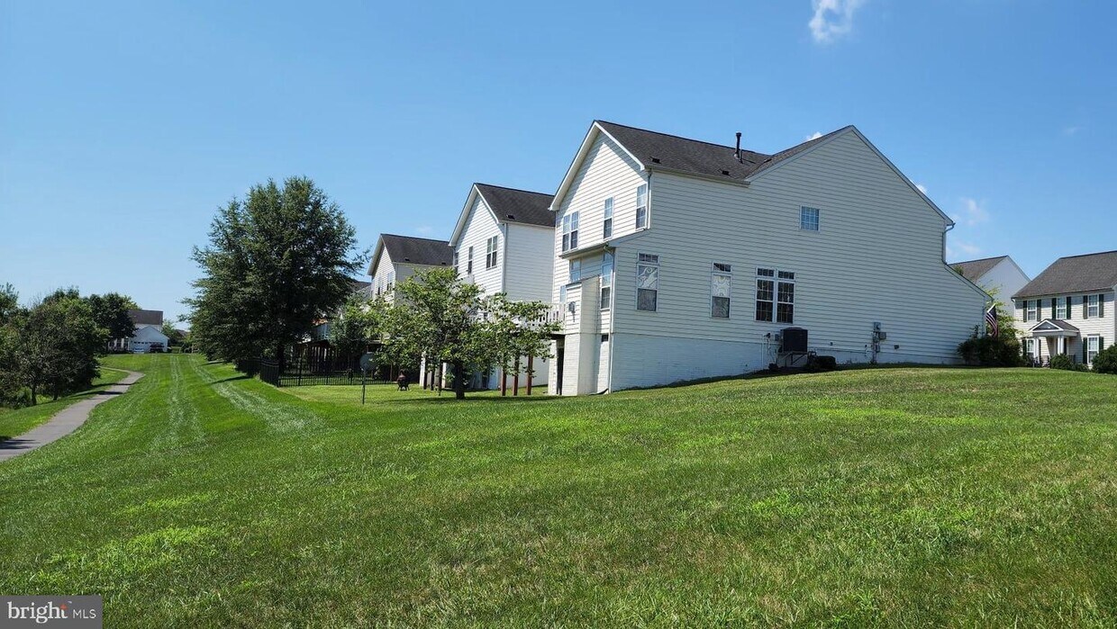 Primary Photo - 16056 Sheringham Way