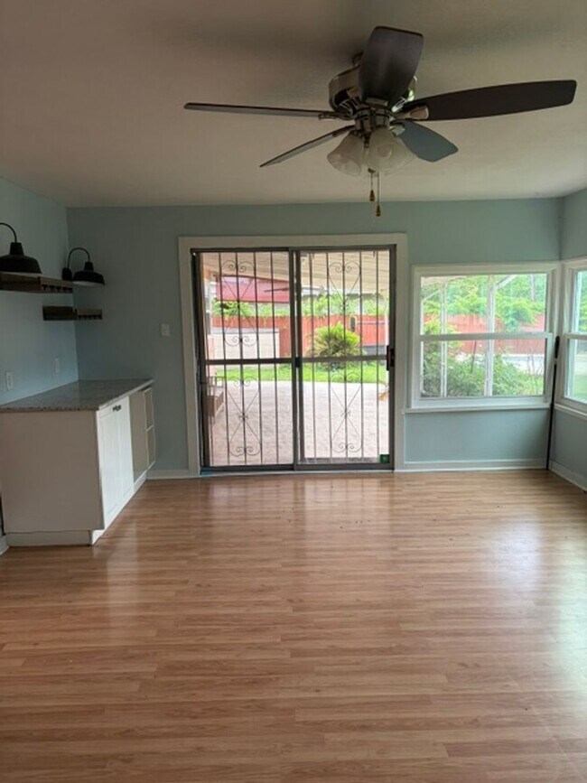 Foto del edificio - Rental Home