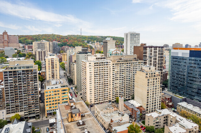 Aerial Photo - Le Chomedey Maisonneuve