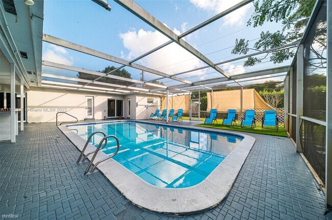 Foto del edificio - 4 br, 3 bath House - 5224 Adams St