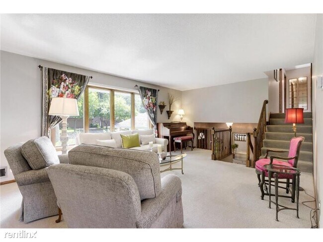 Building Photo - 3 br, 3 bath House - 4725 Lorinda Dr