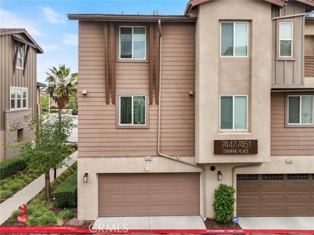 Foto del edificio - 7447 Starfire Pl
