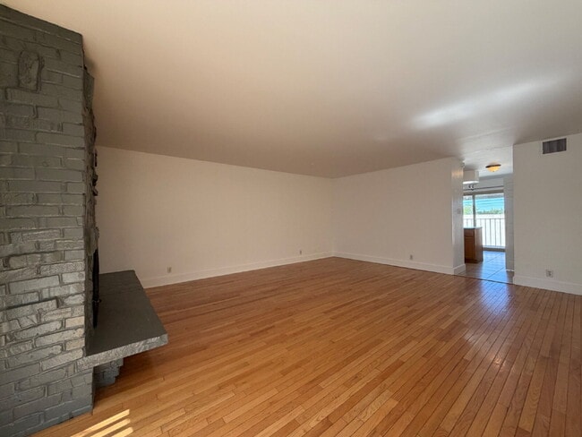 Photo - ~September Rent Free~ Spacious 2-Bedroom Condo in DTC with Fireplace, Private Patio & In-Unit Lau...