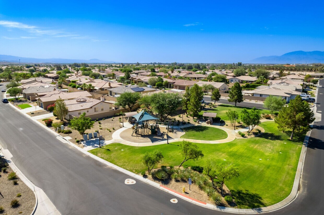 Primary Photo - 79915 Grasmere Ave