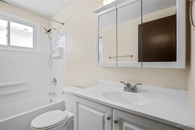 Foto del edificio - 335 Sundridge Dr
