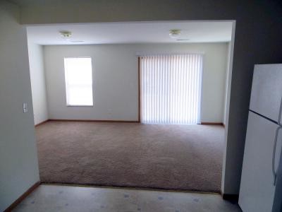 Foto del edificio - 2440 Lanes End Ln