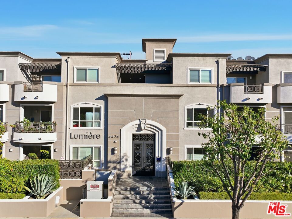 Foto principal - 4424 Whitsett Ave