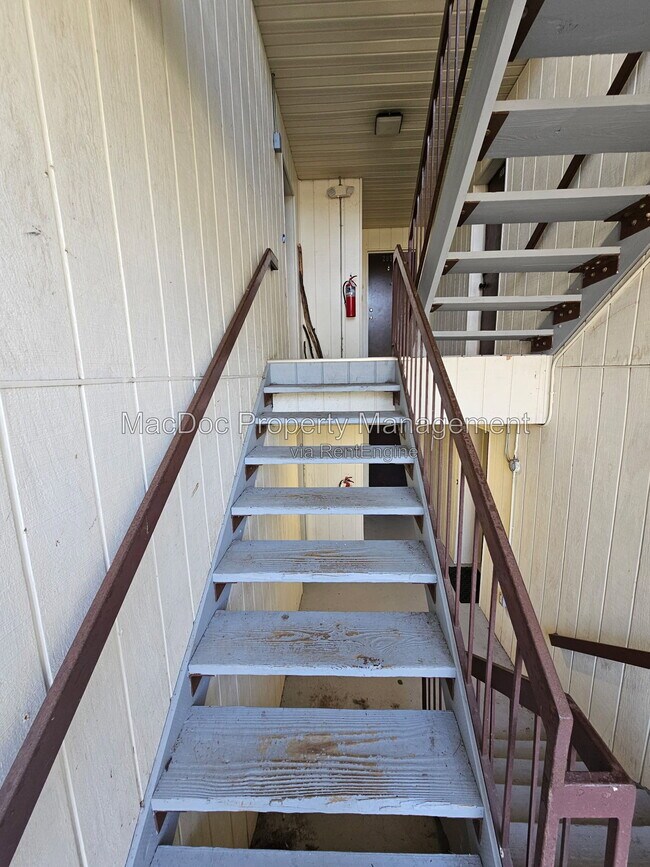 Foto del edificio - 100 Chesterfield Ln