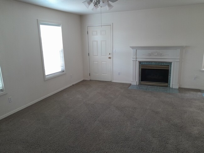 main room - 1033 E 500 S