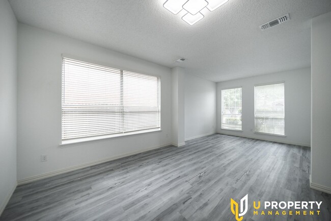 Foto del edificio - Stylish 3-Bedroom Home in Flower Mound
