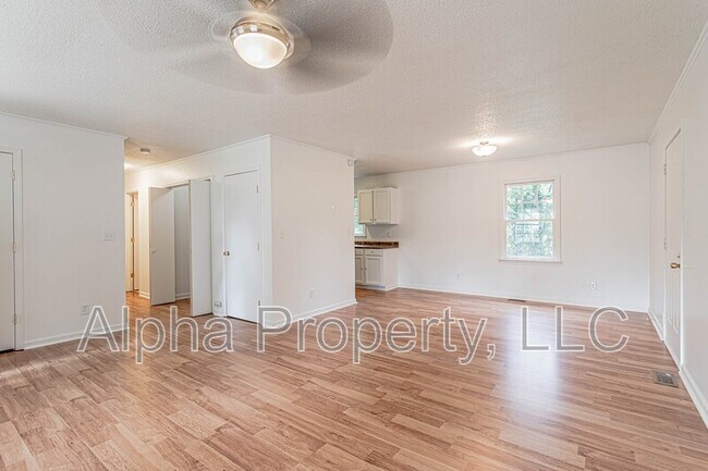 Foto del edificio - 310 Brown Ave