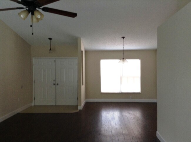 Building Photo - 14148 Pimberton Dr