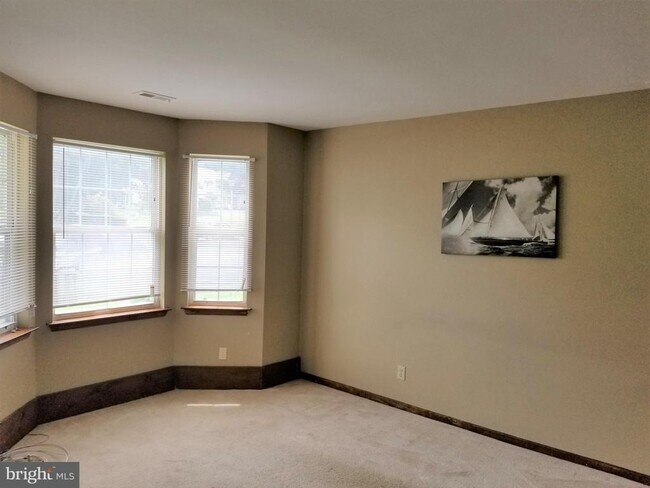 Building Photo - 316 Pellinore Ct