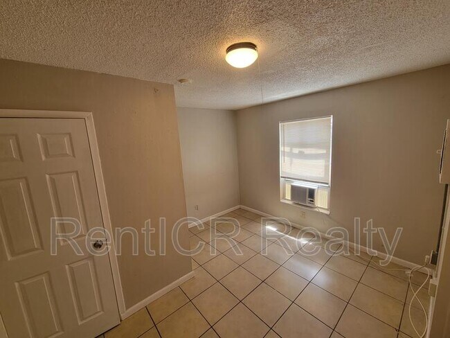 Building Photo - 1735 Grand Blvd