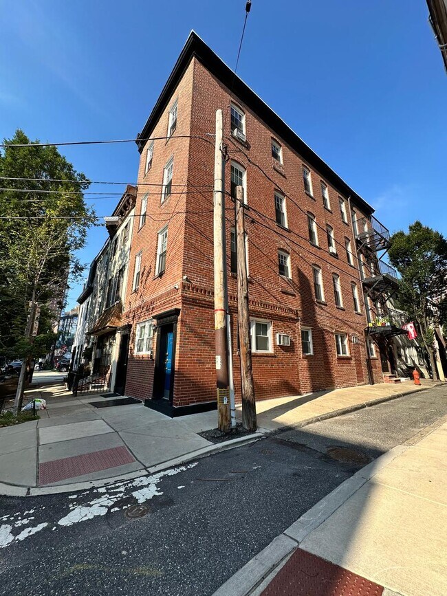 Foto del edificio - 421 S 17th St