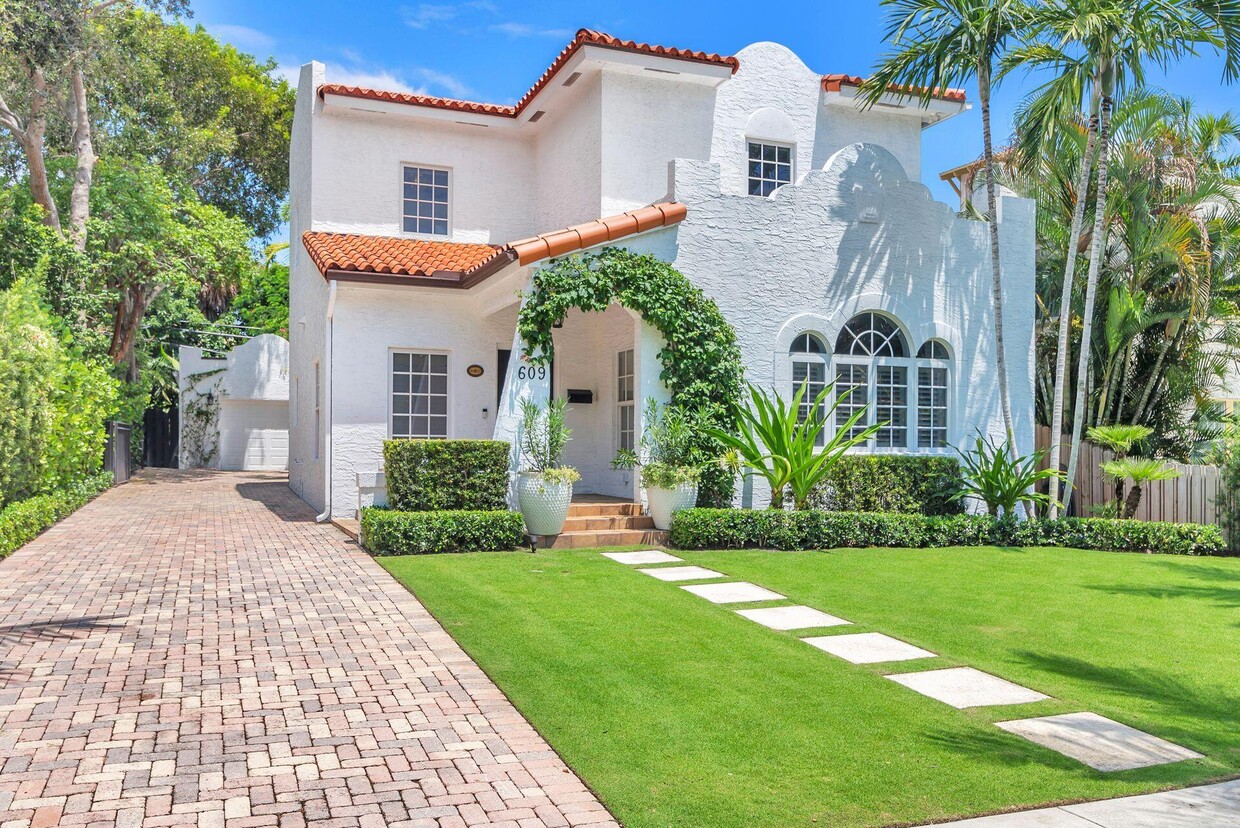 Primary Photo - 609 Flamingo Dr