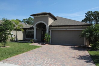 Building Photo - 903 Musgrass Cir