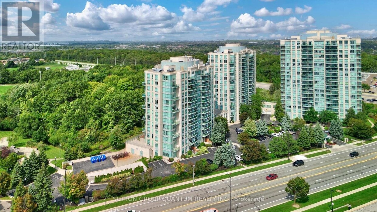 Photo principale - 2585 Erin Centre Blvd