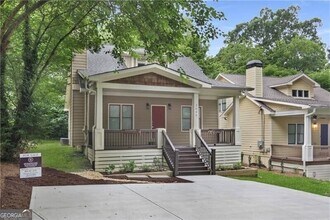 Building Photo - 2640 Oakdale St NW