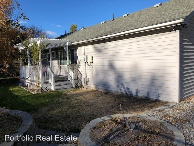 Building Photo - 3 br, 1 bath House - 415 Weil Pl