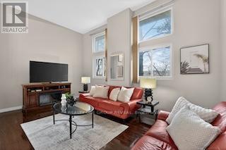 Building Photo - 443 Manse Rd