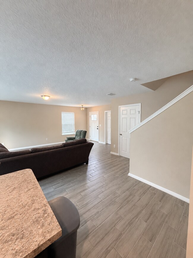 Foto del edificio - 7340 Townsend Village Ln