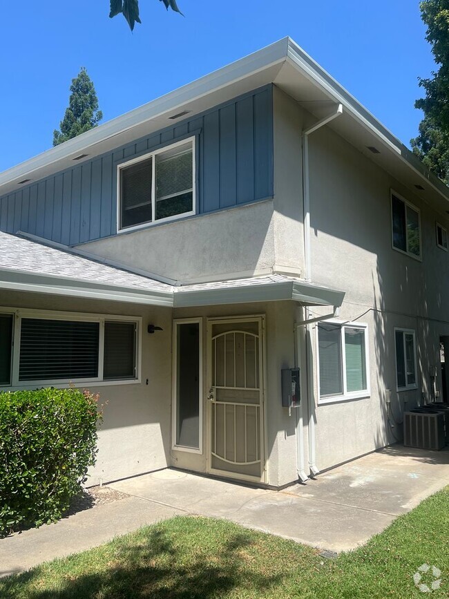 Building Photo - 6431 Greenback Ln