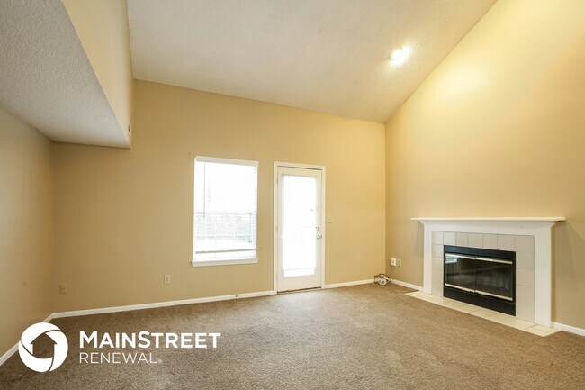 Foto del edificio - 6511 Hazelhatch Dr