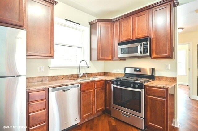 Foto del edificio - 4654 N St Louis Ave