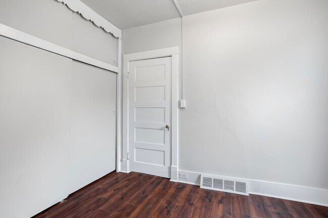 Foto del edificio - 1519 Jefferson St